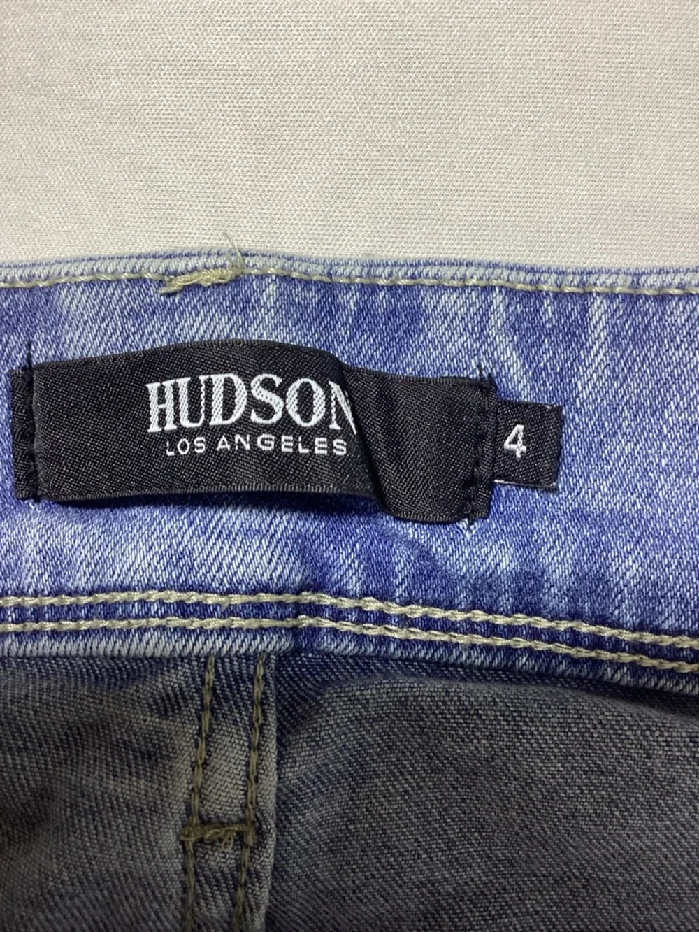 Hudson Jeans Straight-Leg Flap Pockets Mid Wash Women’s Jeans